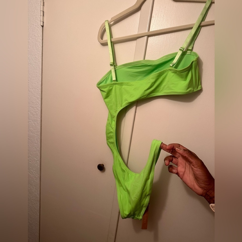 SKIMS Strapless Monokini Swimsuit XL NWT Cutout One Piece - Picture 3 of 4